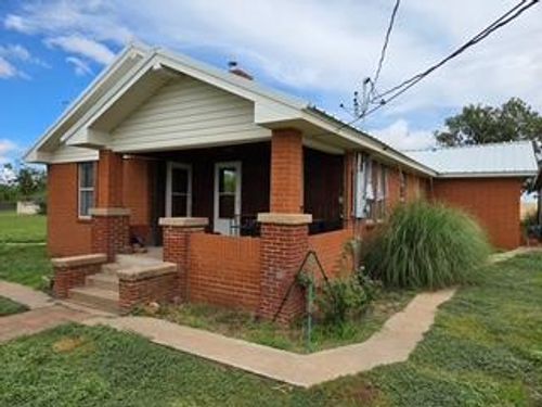1118 Farm Valley Rd, Snyder, TX, 79549-0557 | Card Image