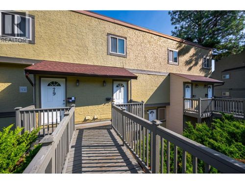 80-1750 Summit Drive Drive, Kamloops, BC, V2E1Y1 | Card Image