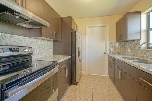 5720 Sw 26th St, West Park, FL, 33023-4110 | Card Image