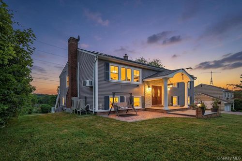 3346 Nutly Cir, Yorktown Heights, NY, 10598-1207 | Card Image