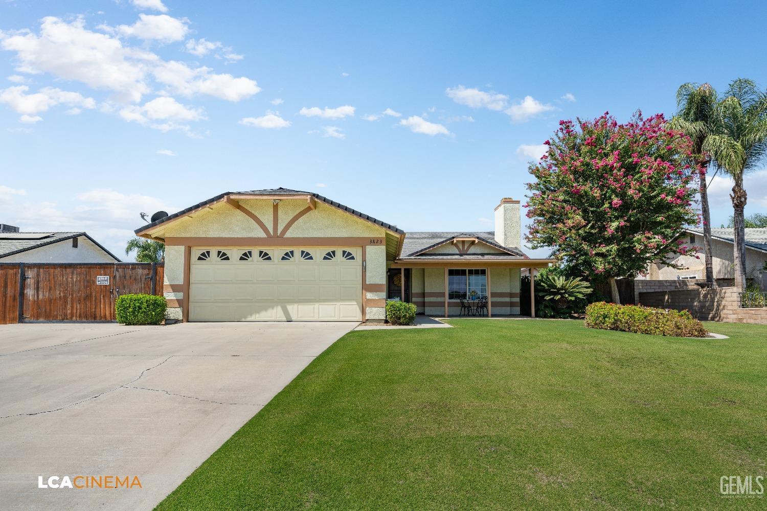 Santillan St, Bakersfield, CA 93312
