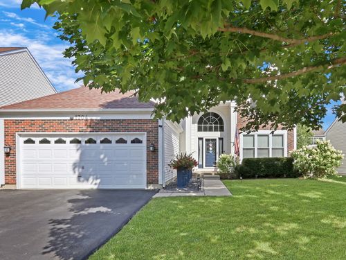1704 Belle Haven Dr, Grayslake, IL, 60030-7948 | Card Image
