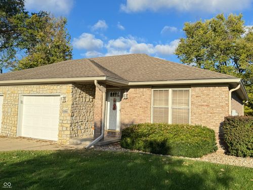 5086 Memphis Ct, Columbus, IN, 47203-3370 | Card Image