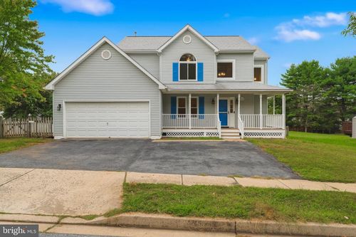 422 Central Ave, REISTERSTOWN, MD, 21136-1828 | Card Image