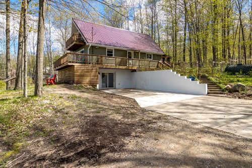 9535 Serenity Trl, Alden, MI, 49612-9588 | Card Image