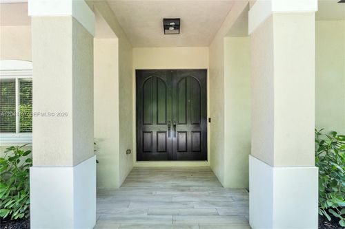 720 S Old Nob Hill Road, Plantation, FL, 33324 | Card Image