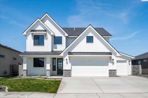 686 Lazio Way, Richland, WA, 99352-4907 | Card Image