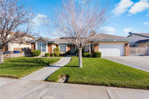 43648 Colony Dr, Lancaster, CA, 93536-6333 | Card Image
