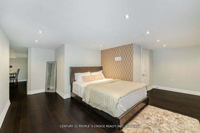 99 Scott Blvd, House other with 5 bedrooms, 4 bathrooms and 2 parking in Milton ON | Image 32