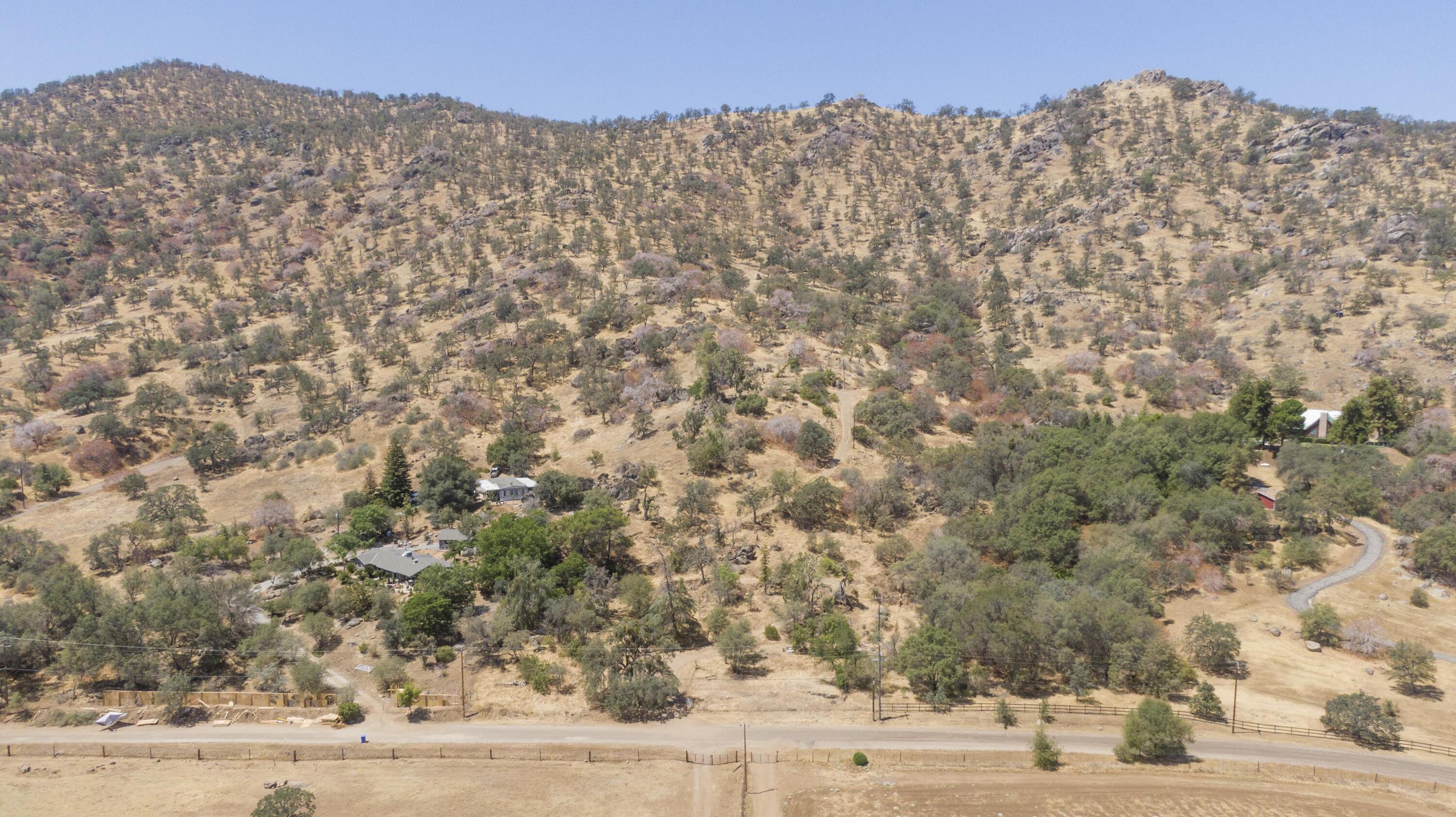 Land in Yokuts Valley 4