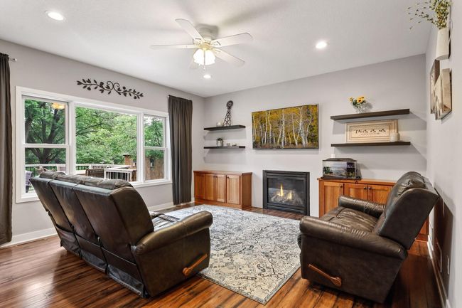 Living Room | Image 7