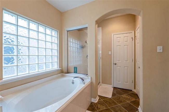 3318 Legends Mist Dr, House other with 4 bedrooms, 3 bathrooms and 2 parking in Spring TX | Image 10