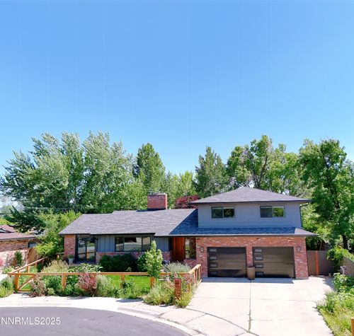 1550 Swan Cir, Reno, NV, 89509-3255 | Card Image