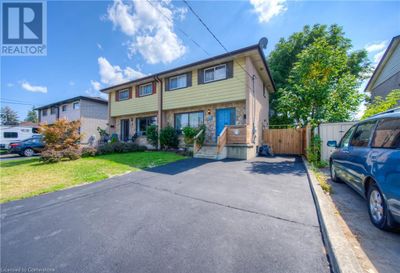 61 Cumberland St, House other with 3 bedrooms, 2 bathrooms and 2 parking in Brantford ON | Image 3