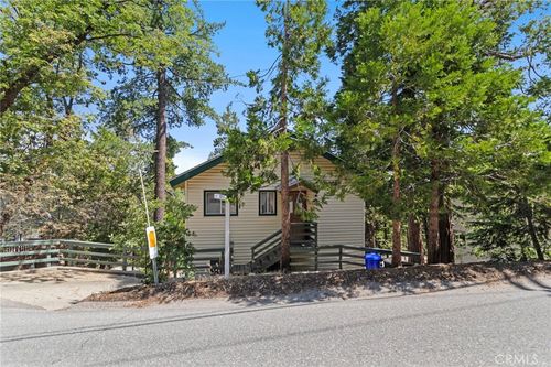 593 Clubhouse Dr, Twin Peaks, CA, 92391-0833 | Card Image