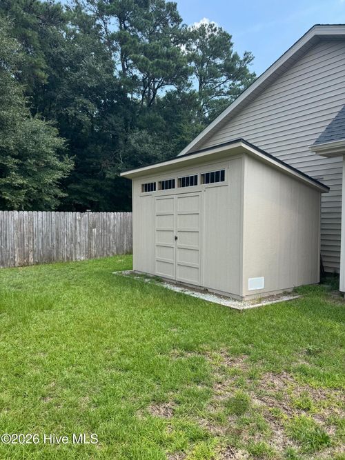 303 Tuscan Ct, Richlands, NC, 28574-6412 | Card Image