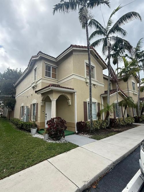 1-19-10776 Nw 83rd Ter, Doral, FL, 33178-1692 | Card Image
