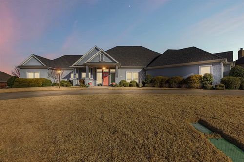 2233 Nottaway Dr, Cleburne, TX, 76033-5977 | Card Image