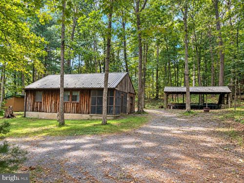 17196 Old Stumpy Ln, FORT LOUDON, PA, 17224-9734 | Card Image