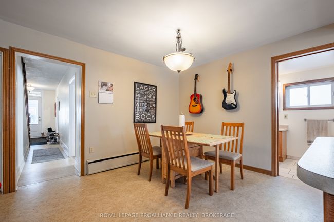 445 Alfred St, House other with 4 bedrooms, 2 bathrooms and 3 parking in Kingston ON | Image 14