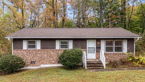 414 W Noble St, Louisburg, NC, 27549-2352 | Card Image