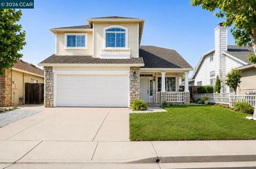2090 Heartland Cir, Brentwood, CA, 94513-2196 | Card Image
