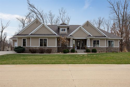 4801 Keystone Rdg Se, Cedar Rapids, IA, 52403-7030 | Card Image