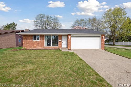 14374 Ramblewood St, Livonia, MI, 48154-5337 | Card Image