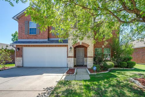 5817 Mirror Ridge Dr, Fort Worth, TX, 76179-7226 | Card Image