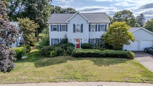 122 Reliance Dr, Wilkes Barre, PA, 18702-1641 | Card Image