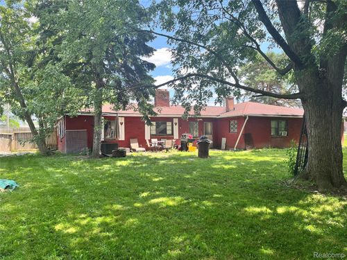 3322 Fenton Rd, Flint, MI, 48507-1565 | Card Image