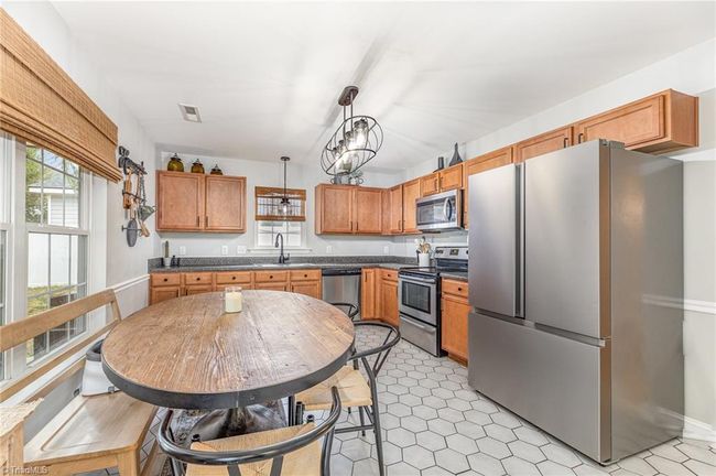 Kitchen | Image 4
