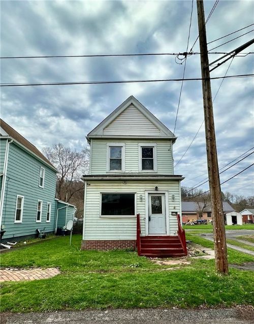 417 4th St, Darlington, PA, 16115-2811 | Card Image