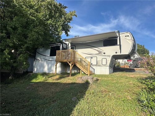 122 Eagle Dr, New London, NC, 28127 | Card Image