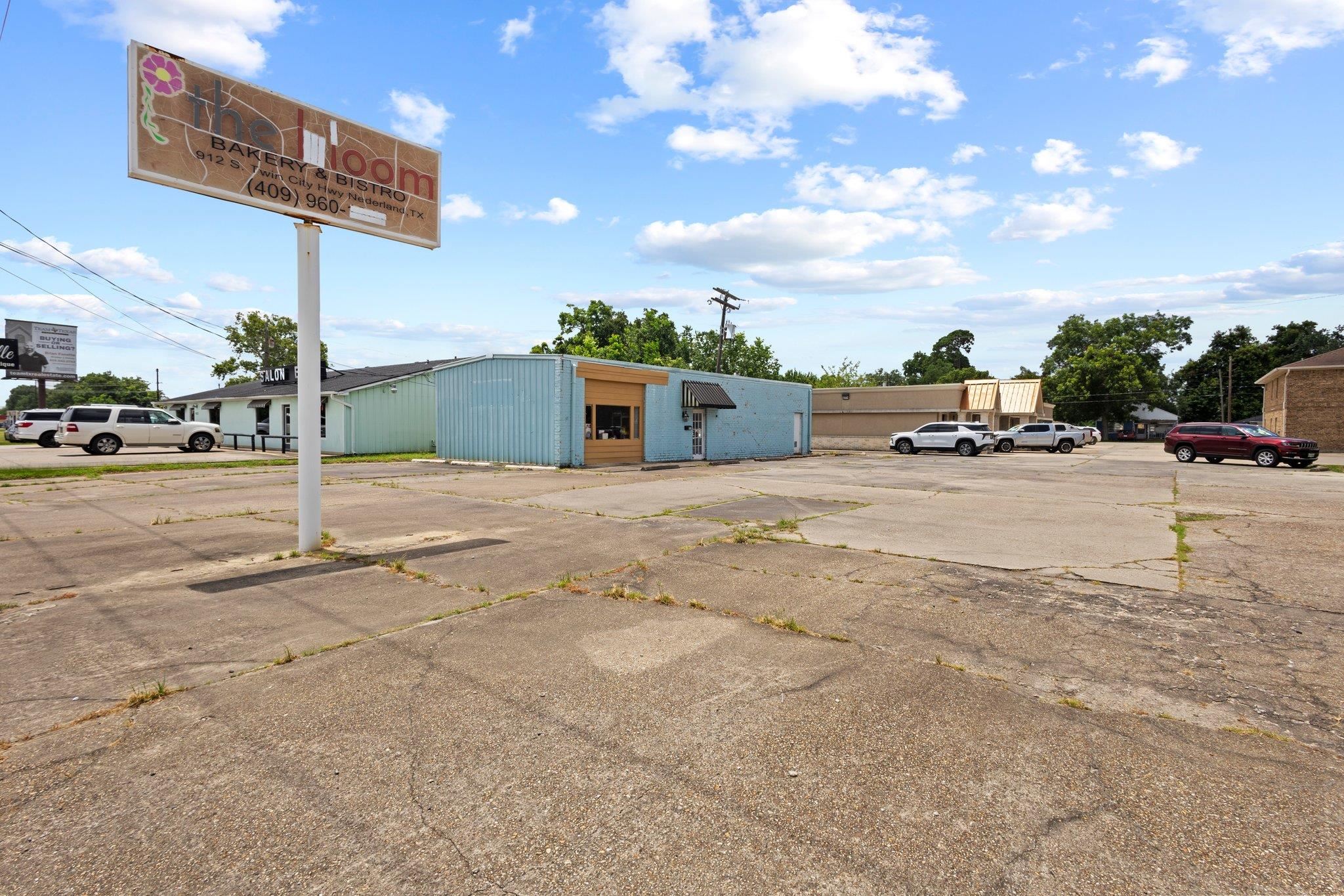 Commercial Sale in Nederland 4