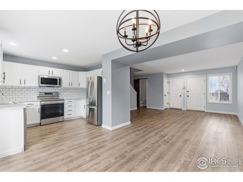 4-357 Albion Way, Fort Collins, CO, 80526-3274 | Card Image