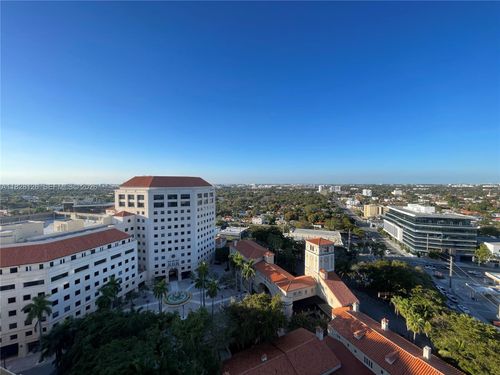ph07-888 S Douglas Rd, Coral Gables, FL, 33134-7510 | Card Image