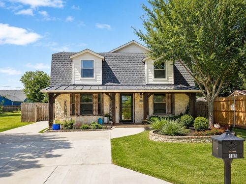 302 Denton Dr, Roanoke, TX, 76262-6113 | Card Image