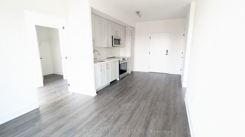 727-2450 Old Bronte Rd, Oakville, ON, L6M5P6 | Card Image