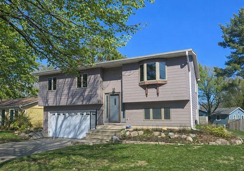 2210 Winchester Dr, Champaign, IL, 61821-6310 | Card Image