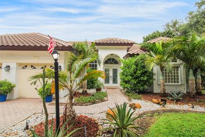 6041 Superior Blvd, House other with 4 bedrooms, 3 bathrooms and null parking in Davie FL | Image 1