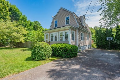 21 Perry St, Fairhaven, MA, 02719-5607 | Card Image