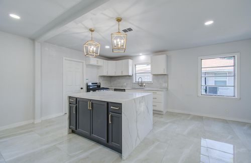 5230 W Bellfort Ave, Houston, TX, 77035-3030 | Card Image