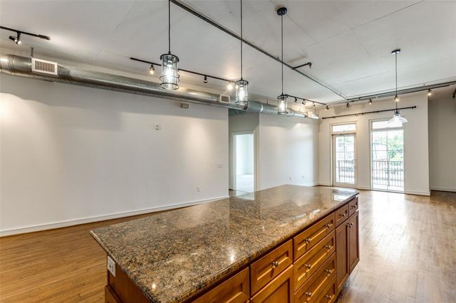APT-202 - 1616 Fountain View Dr, House other with 2 bedrooms, 3 bathrooms and 2 parking in Houston TX | Image 8