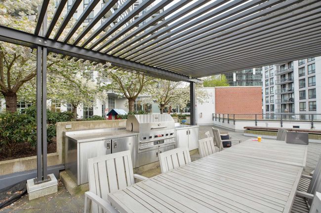 1708 - 3007 Glen Dr, Condo with 1 bedrooms, 1 bathrooms and 1 parking in Coquitlam BC | Image 24