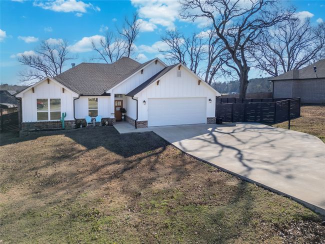 18358 Timber Oaks Dr, House other with 4 bedrooms, 2 bathrooms and null parking in Lindale TX | Image 33