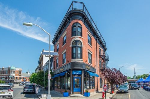 pent-44 Elm St, Westfield, NJ, 07090-2158 | Card Image