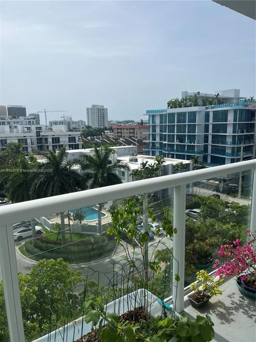 apt-625-10000 W Bay Harbor Dr, Bay Harbor Islands, FL, 33154-1585 | Card Image