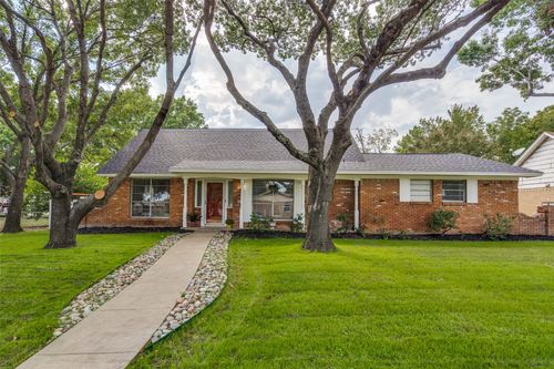 2119 Quail Run, Mckinney, TX, 75071-2825 | Card Image