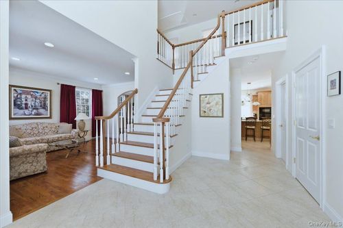 8 Hilltop Dr, Yorktown Heights, NY, 10598-3314 | Card Image